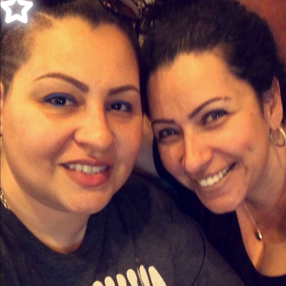 Meet your Posher, Emi